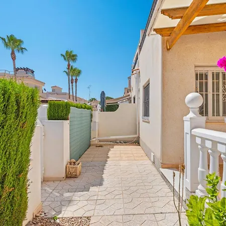 Semesterbostad Casa Estaca, Playa Flamenca - And Fantastic Weather Dehesa de Campoamor (Orihuela Costa)