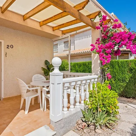 Casa Estaca, Playa Flamenca - And Fantastic Weather Holiday home *